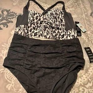 Torrid size 2 two piece